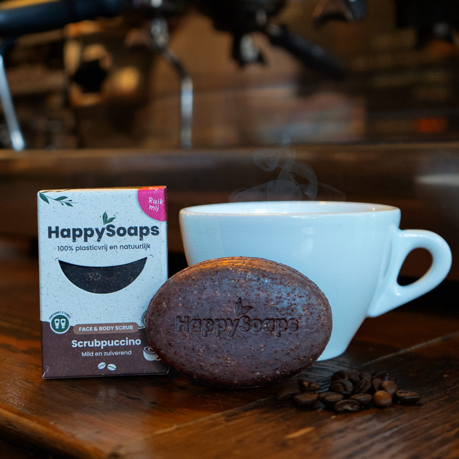 Introductie van de Scrubpuccino: scrubben met ‘oude’ koffie van de Universiteit van Utrecht