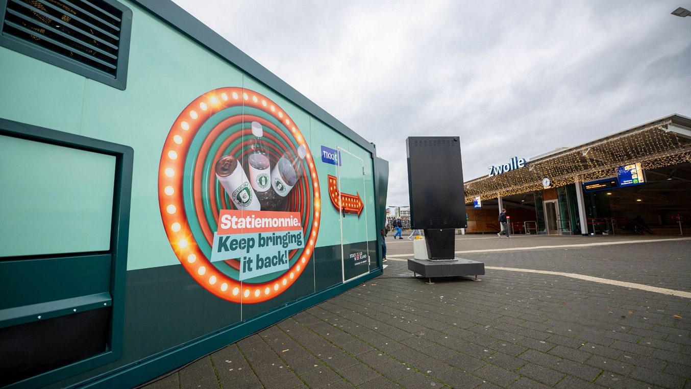 Nieuwe mobiele bulkmachine voor het eerst geopend in Zwolle: doneer je statiegeld aan Metakids