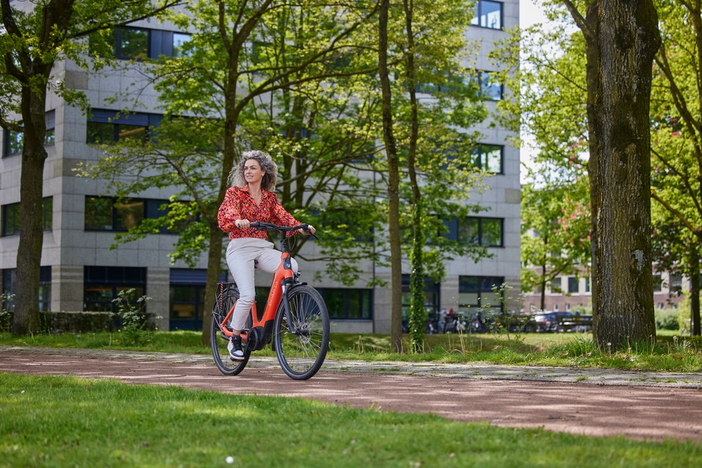 Nieuwe gebiedsbrede fietschallenge stimuleert medewerkers om dagelijks duurzamer te reizen