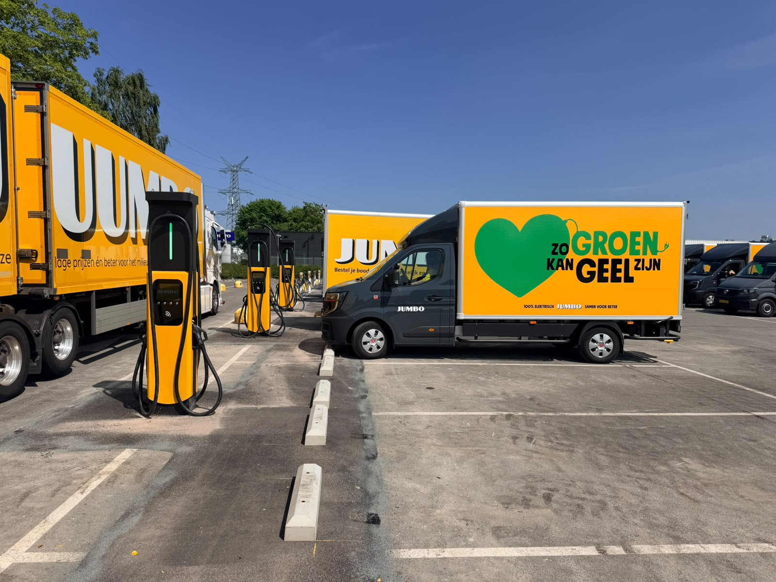 Steeds meer elektrische bezorgbussen voor Jumbo klanten in regio Den Bosch