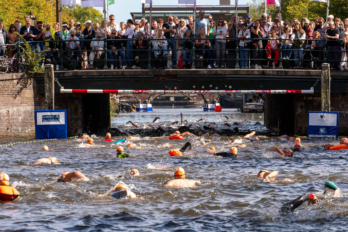 Recordopbrengst Amsterdam City Swim: ruim 3 miljoen euro voor de strijd tegen ALS