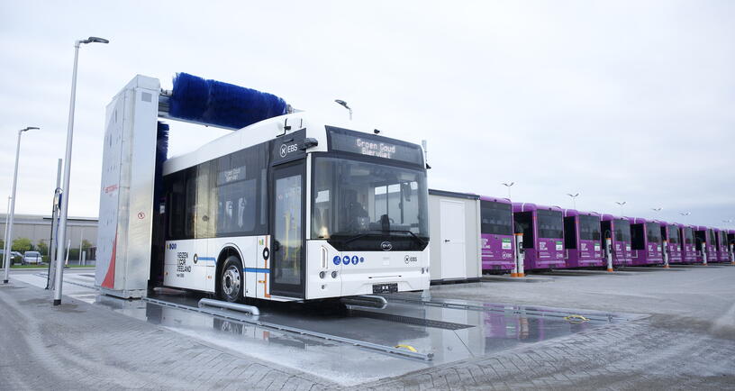 Eerste EBS-stalling voor elektrische bussen in Zeeland opgeleverd